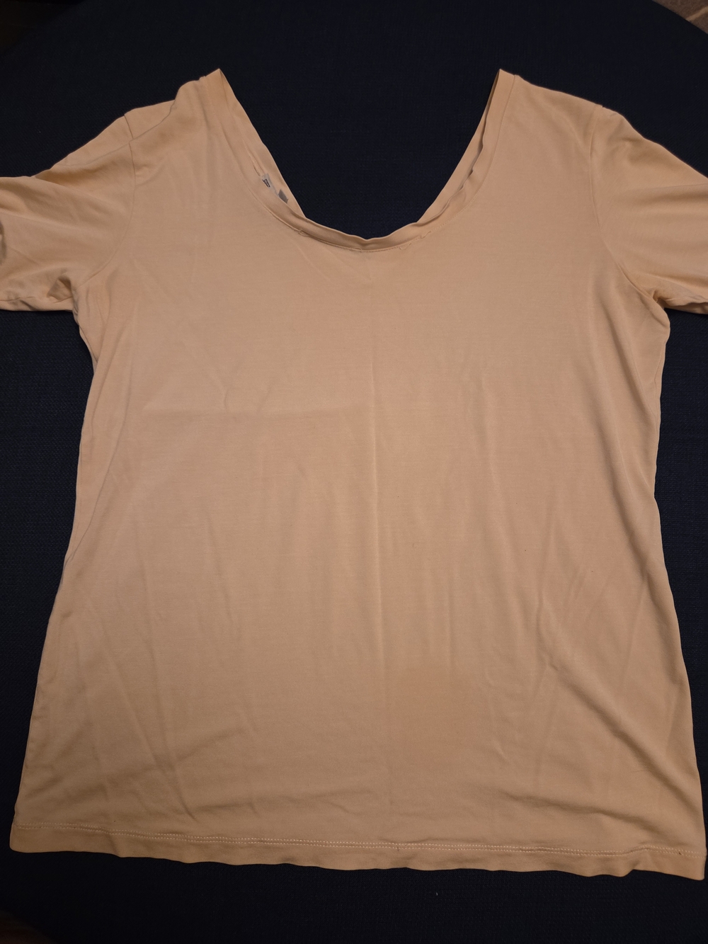 Loro Piana Bergdorf Goodman Beige Short Sleeve V-Neck Top Women's Size 44